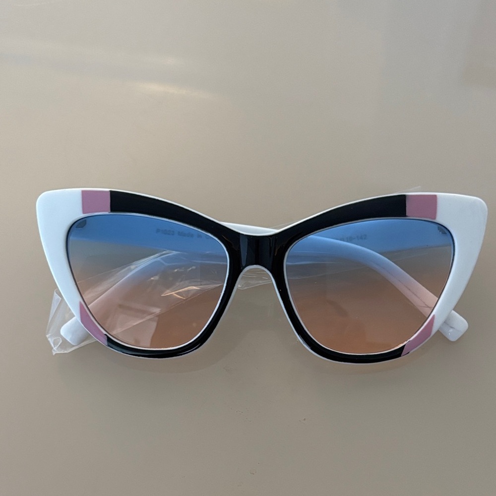 Women’s Cat Eye Sunglasses in White, Black & Pink with Gradient Lenses